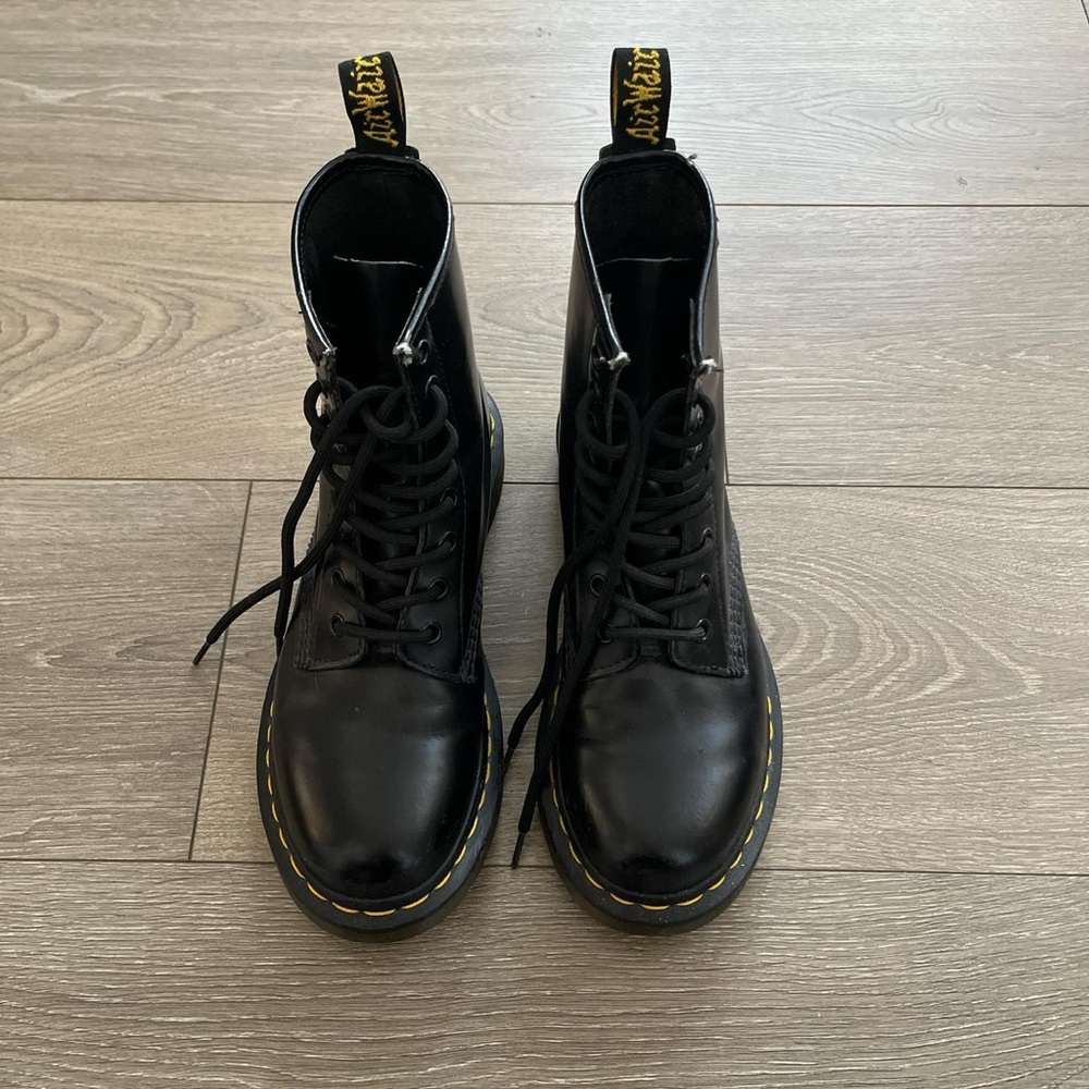 Doc Martens 1460 black leather boots